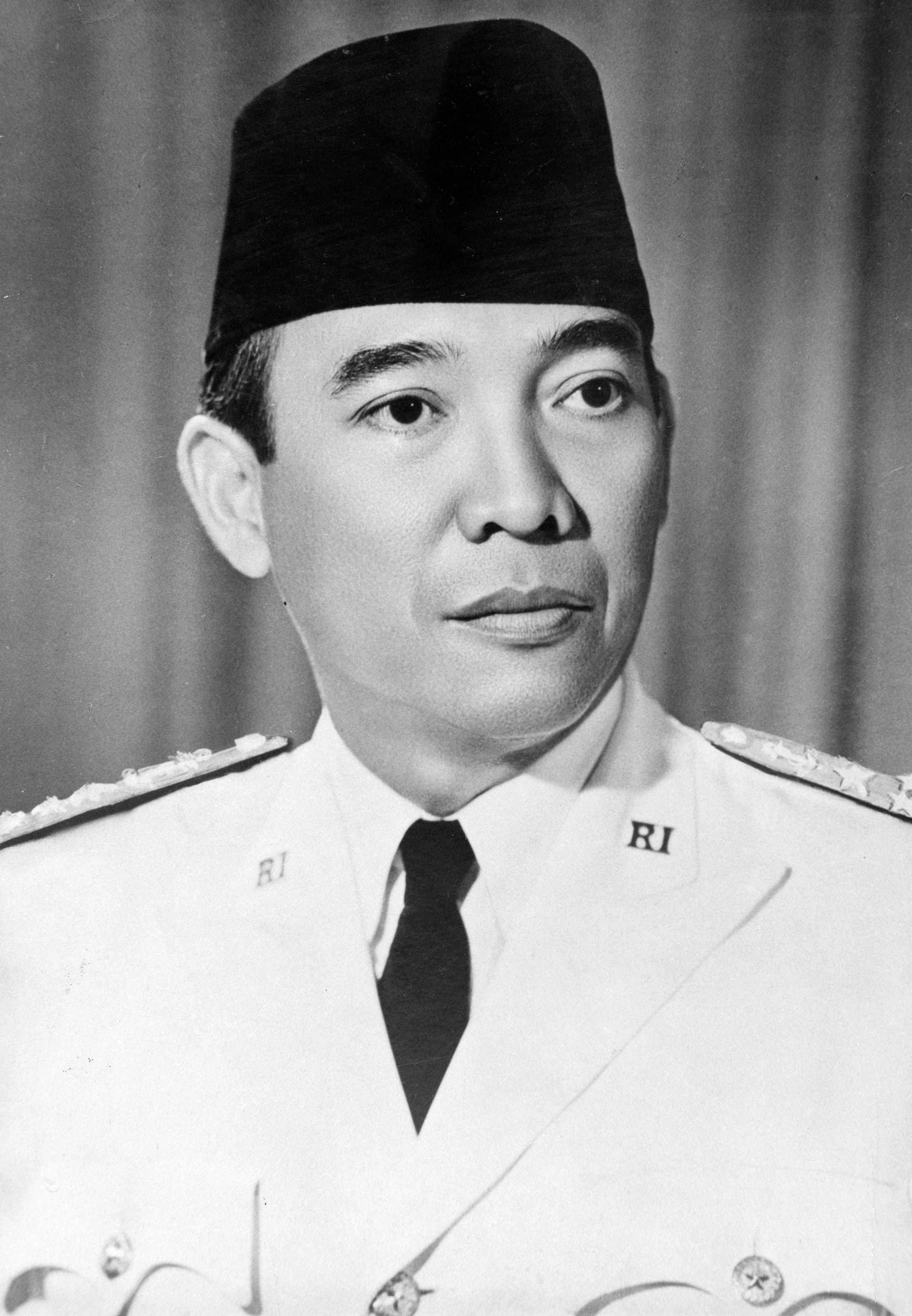 Sukarno Sukarno