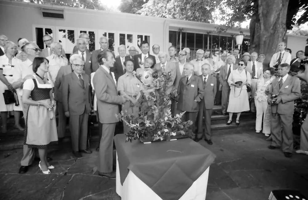Polykarp Kusch - 1979 Nobelpreisträgertagung Physik; Maikäferrede: 1. Reihe: Gräfin Sonja Bernadotte, Graf Lennart Bernadotte, Emilio Segrè, Ivar Giaever, Leo Esaki, Julian Schwinger, Paul Dirac, Pete