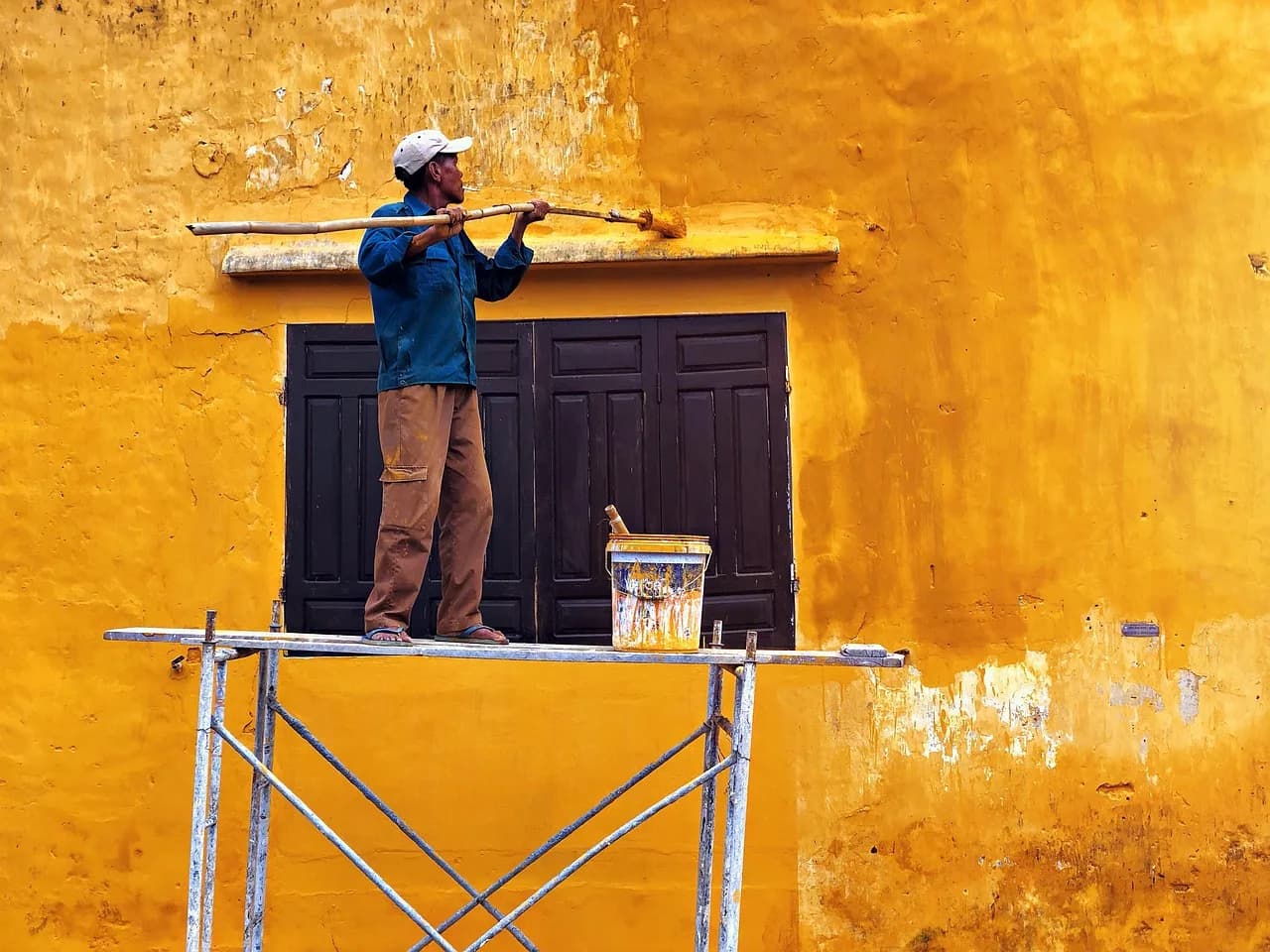 Jean-Joseph Sanfourche — painter, to paint, vietnam, hoian, wall, house, framework, window, yellow, orange, painter, painter, painter, painter, painter, hoian, framework, framework, framework