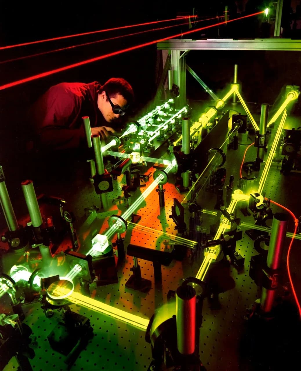 Bertram Brockhouse — laser, laser experiment, light rays, light, science, physics, optics, experiment table, laboratory, physicist, scientists, experiment, watch, nerd, tyndall effect, precision, precise, exactly, measurement, measure up, laser, laser, laser, laser, laser, laboratory