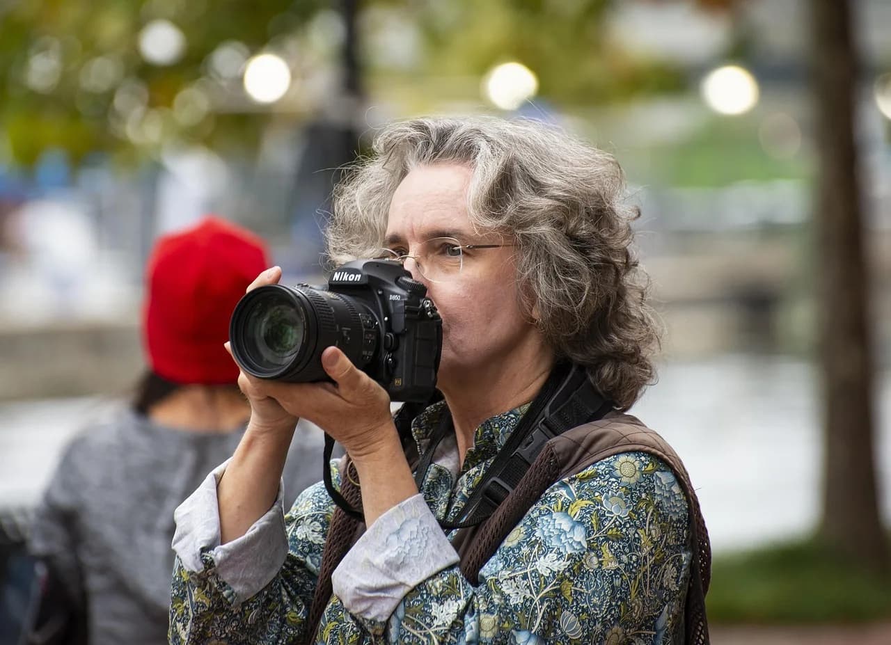Lamonte McLemore — camera, photographer, woman, lens, technology, focus, professional, digital, dslr, picture, equipment, history, baltimore, nikon, photography, photographic, photographer, photographer, photographer, photographer, photographer, history