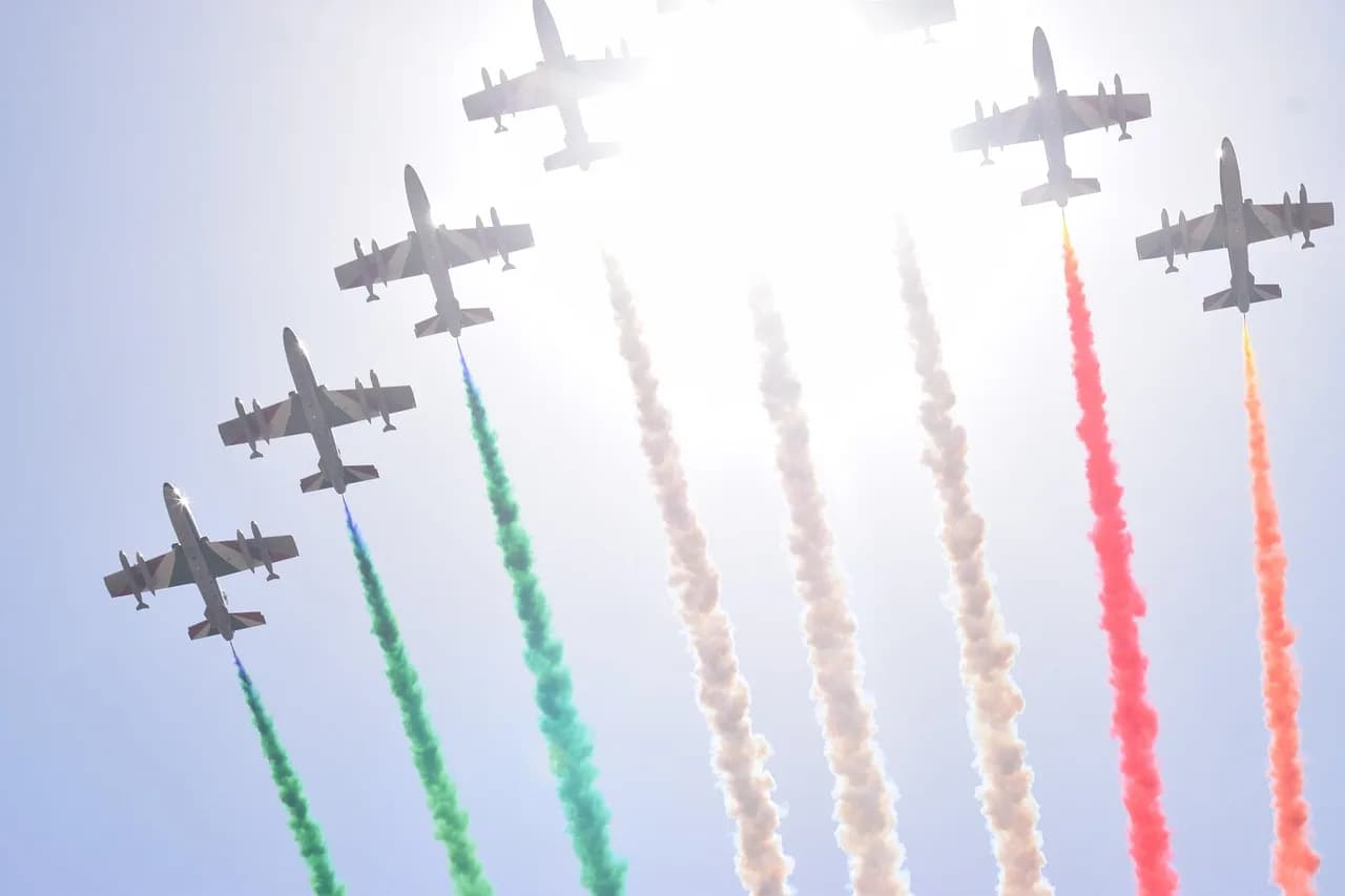 Sani Abacha — military parade, fly, italian acrobatic fleet