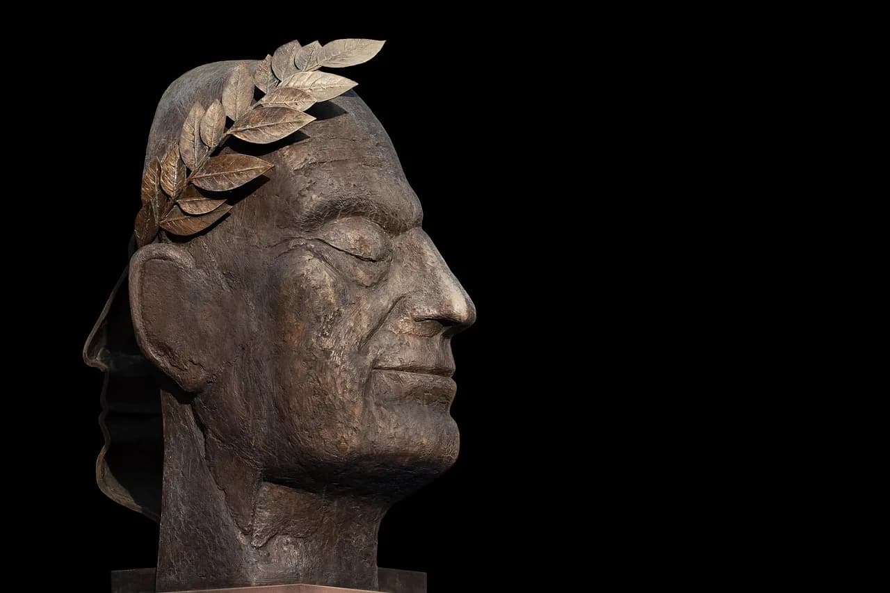 César Milstein — sculpture, julius caesar, statue, art, ancient, old, portrait, sightseeing, historical, story, emperor, roman empire, empire, rome, figure, artwork, isolated, bronze sculpture, kaiserstuhl, to bathe, julius caesar, statue, ancient, story, roman empire, empire, rome, rome, rome, rome, rome