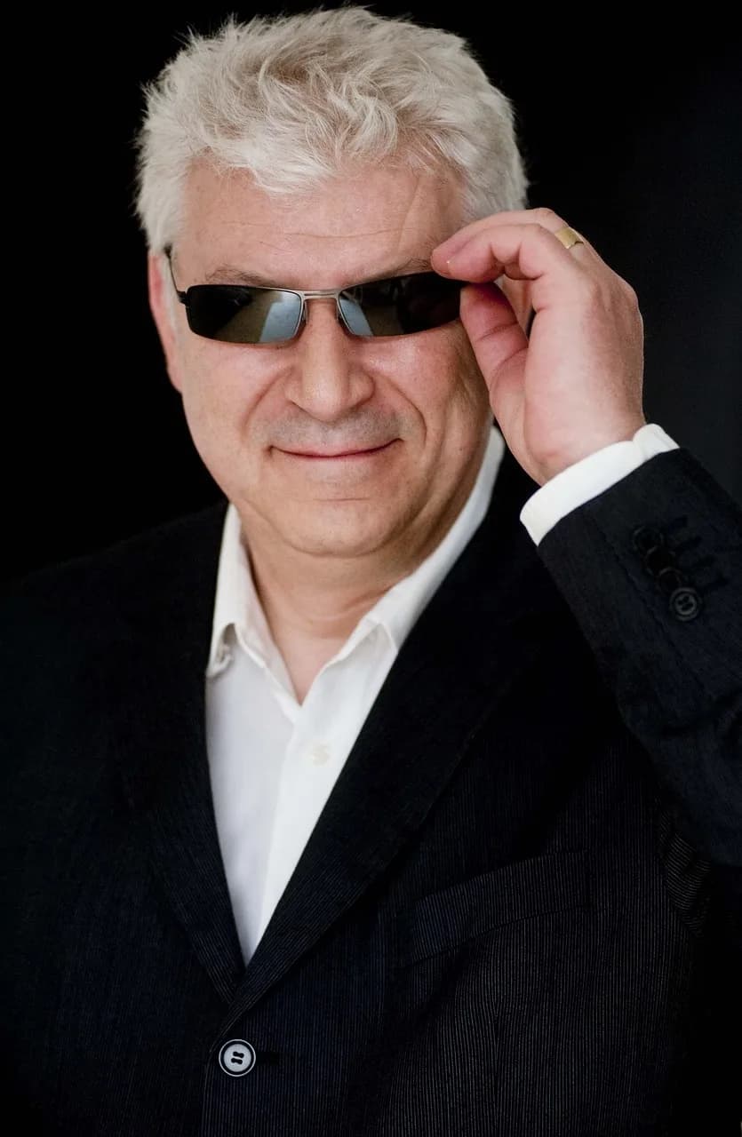 Jerry Goldsmith — man, sunglasses, cool, human, men, head, face, goldsmiths, man, men, men, men, men, men