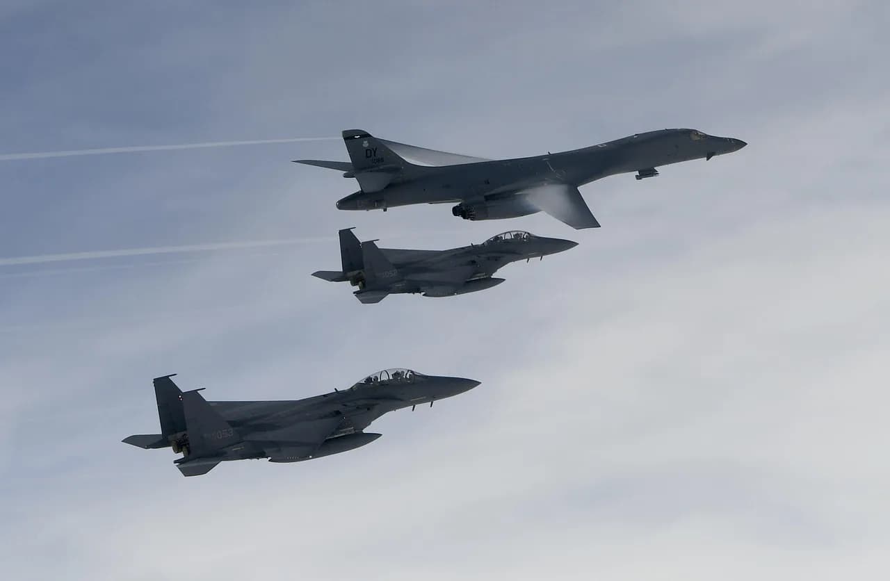 Edward B. Lewis — b-1b, lancer, bomber, south korea, korea, air force, flight