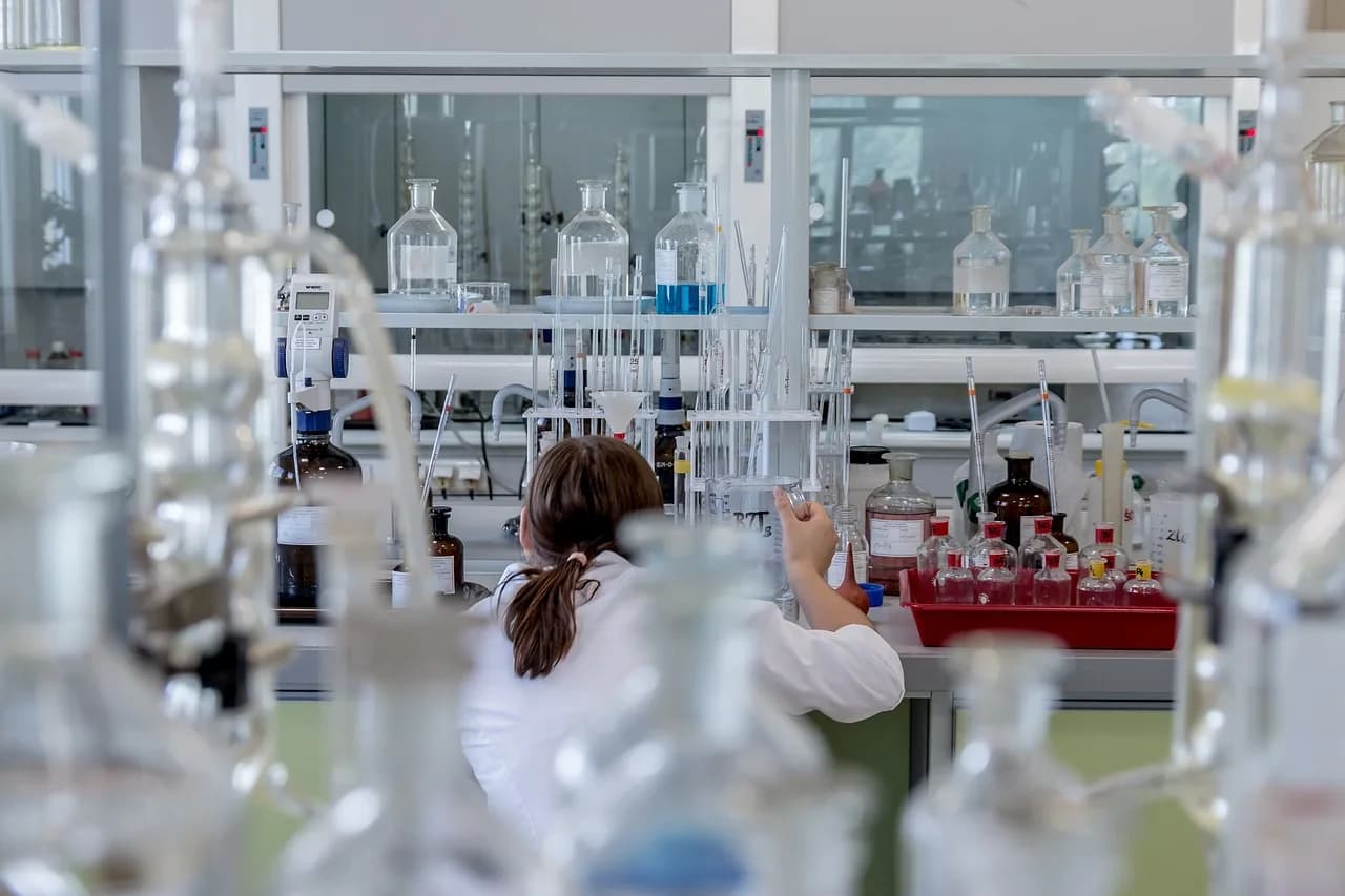 William Standish Knowles — chemist, laboratory, analysis, chemistry, research, woman, female, girl, laboratory, laboratory, laboratory, laboratory, laboratory, chemistry, chemistry, research, research