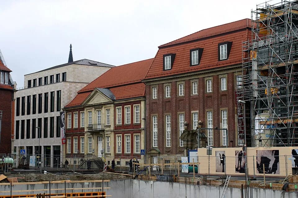 Pablo Picasso - Blick auf die Bauarbeiten des zweiten Bauabschnitts von der Königsstraße aus