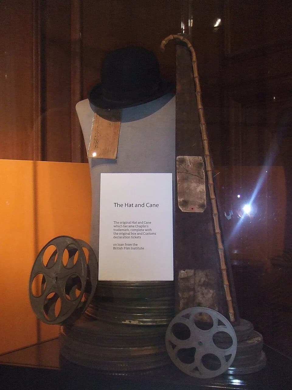 Charlie Chaplin - The hat and cane of Charlie Chaplin displayed at the London Film Museum.


“

The Hat and Cane
The original hat and cane wch became Chaplin's trademark, complete with the original bo