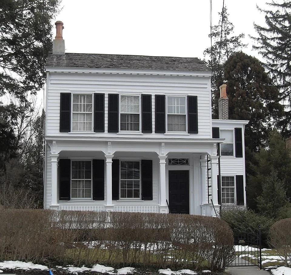 Albert Einstein - Einstein's house in Princeton - 112 Mercer Street, Princeton, New Jersey, formerly the home of Albert Einstein. In August 1935 Einstein bought a single family house at 112 Mercer Str