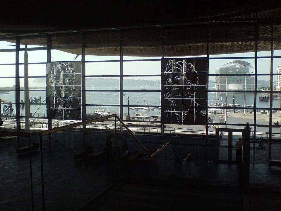 Margaret Thatcher - Bevan and Thatcher in the Senedd, Cardiff Bay, Cardiff, Wales