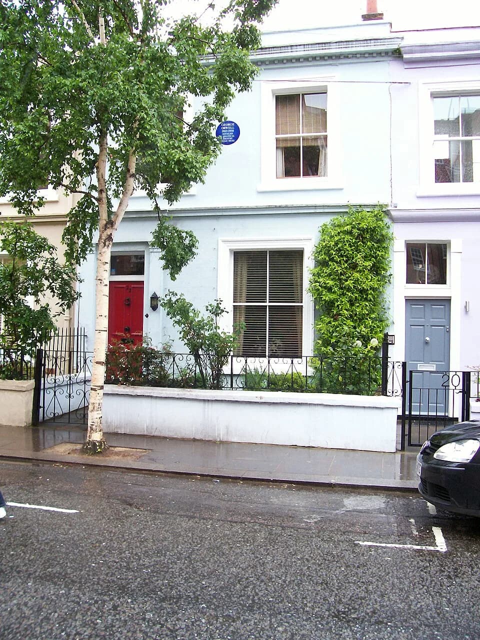 George Orwell - In this house George Orwell lived. Place placed in the center of Notting Hill