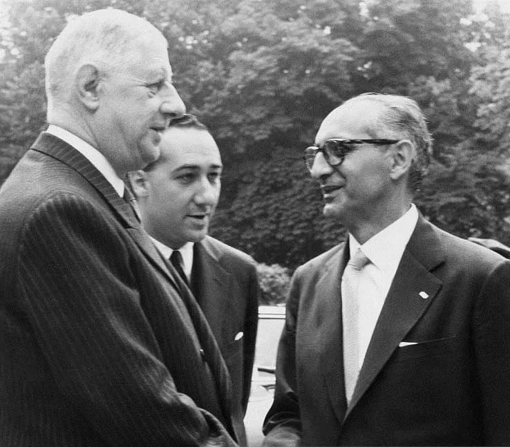 Charles de Gaulle - Charles de Gaulle de Francia con Arturo Frondizi presidente de Argentina.