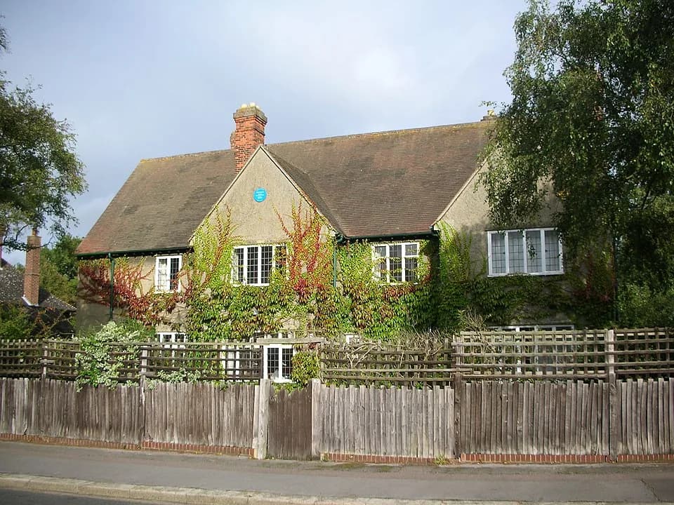 J. R. R. Tolkien - Photograph of the building at 20 Northmoor Road, Oxford, England, former home of the author J. R. R. Tolkien (1930 - 1947).