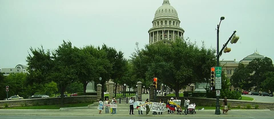 Hugo Chávez - anti-Hugo Chavez demonstration in Austin, in front of the Texas State Capitol