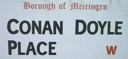 Arthur Conan Doyle - Photograph of an actual street sign in the style of a City of Westminster (where Baker Street is) street sign. But this is in Schweiz - click on the picture Image:029264 meiringen