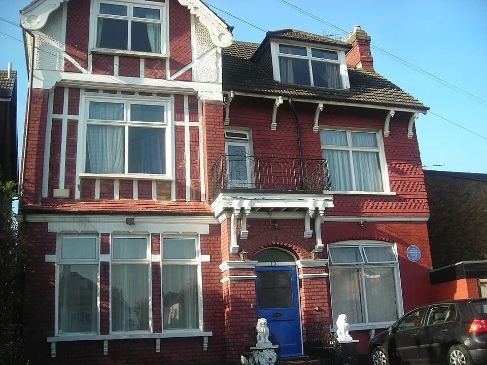 Arthur Conan Doyle - Arthur Conan Doyle's house, Tennison Road, South Norwood, with the blue plaque on the right.