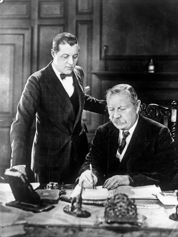 Arthur Conan Doyle - For documentary purposes the German Federal Archive often retained the original image captions, which may be erroneous, biased, obsolete or politically extreme. Der berühmte engli