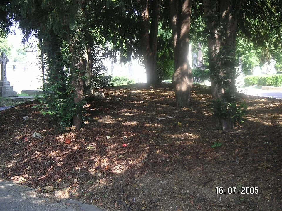 Freddie Mercury - The place at the West London Crematorium where Freddie Mercury wanted to have his grave.
