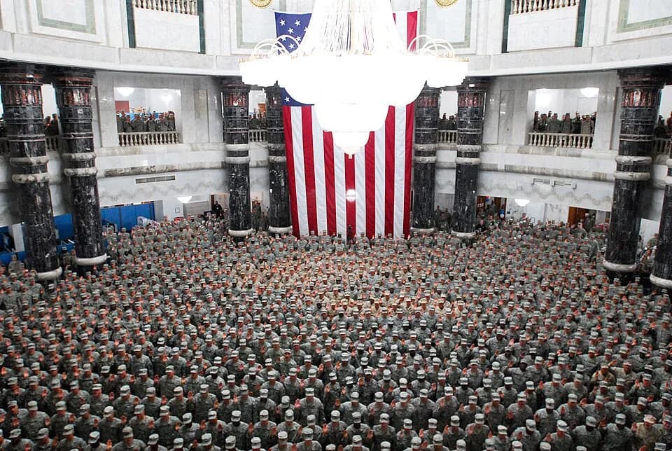 Saddam Hussein - 1,215 U.S. servicemembers from all over Iraq re-enlisted during a ceremony in the Al Faw Palace rotunda at Camp Victrory in Baghdad, July 4, 2008. Multinational Force-Iraq Commander A