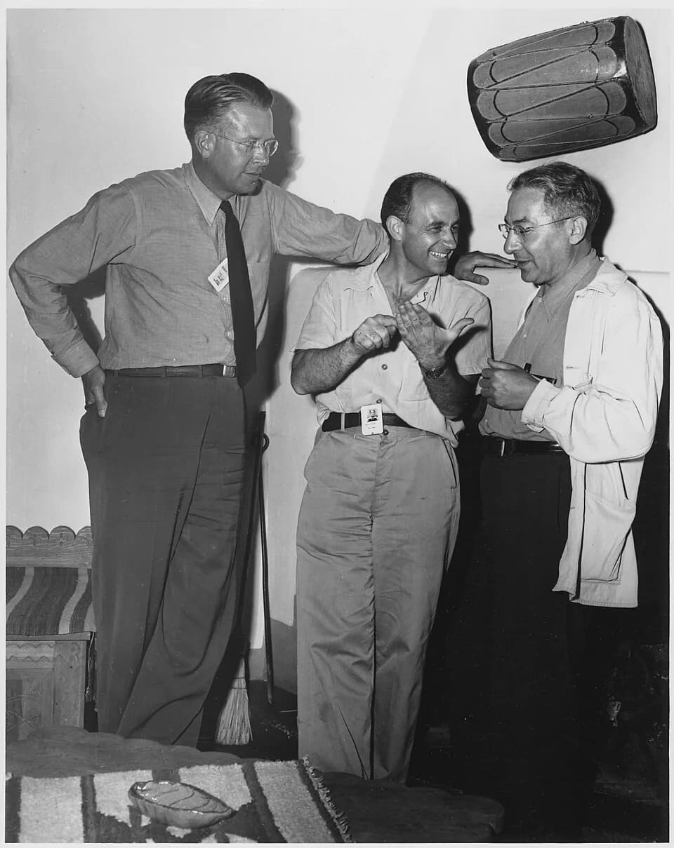 Enrico Fermi - Lawrence Fermi Rabi.jpg