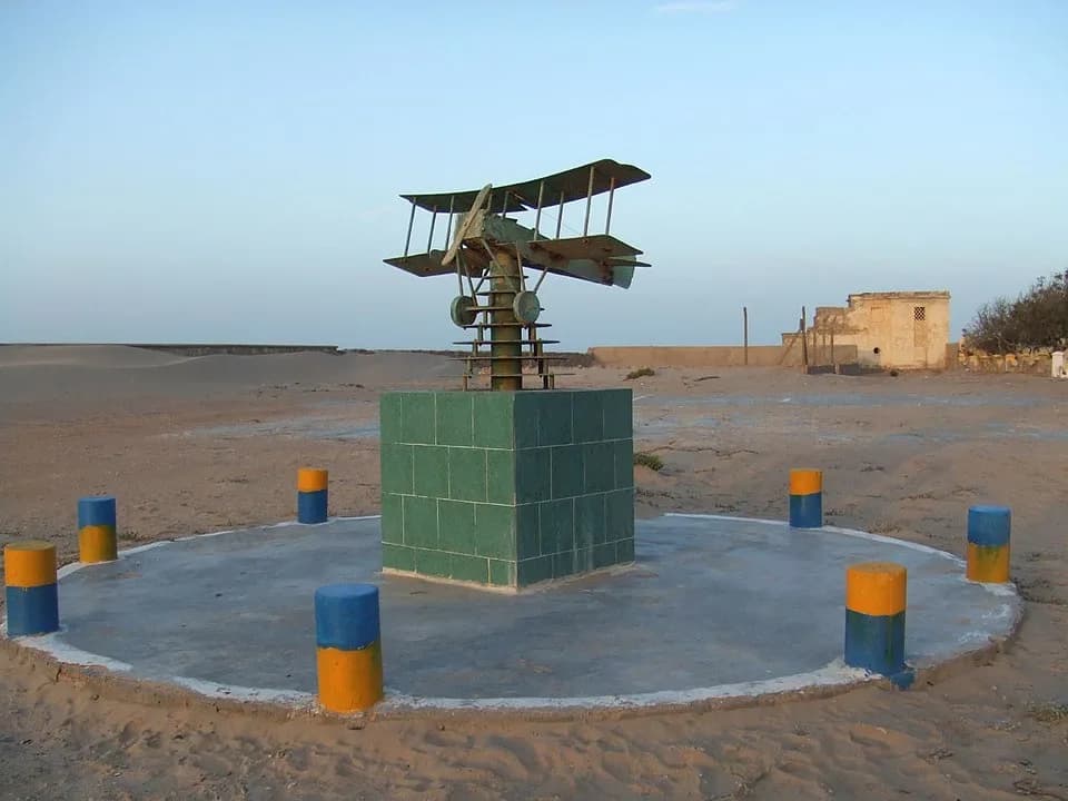 Antoine de Saint-Exupéry - Exterior del Museo Antoine de Saint-Exupéry en Tarfaya (Marruecos)