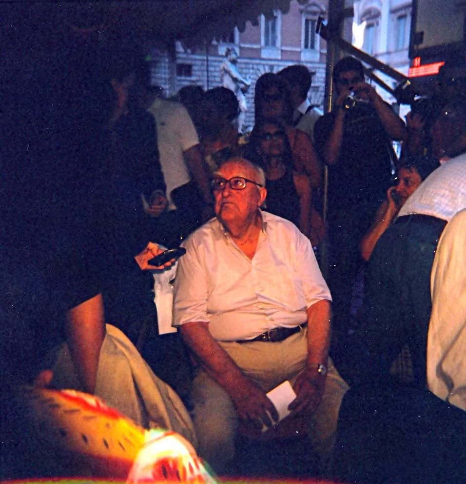 Silvio Berlusconi - Andrea Camilleri at an anti-Silvio Berlusconi demonstration in Piazza Navona, Rome, on 18 July 2008