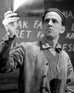 Ingmar Bergman - Ingmar Bergman (1918-2007), Swedish stage and film director. Photo: Taken during the production of Wild Strawberries (Smultronstället) (1957). Svensk Filmindustri (SF) press photo. S