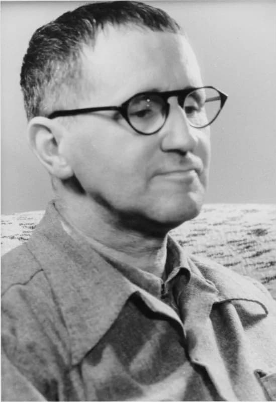 Bertolt Brecht - For documentary purposes the German Federal Archive often retained the original image captions, which may be erroneous, biased, obsolete or politically extreme. Bertolt Brecht
ADN-ZB/