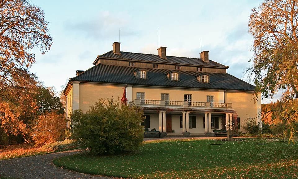 Selma Lagerlöf - Mårbacka at autumn.