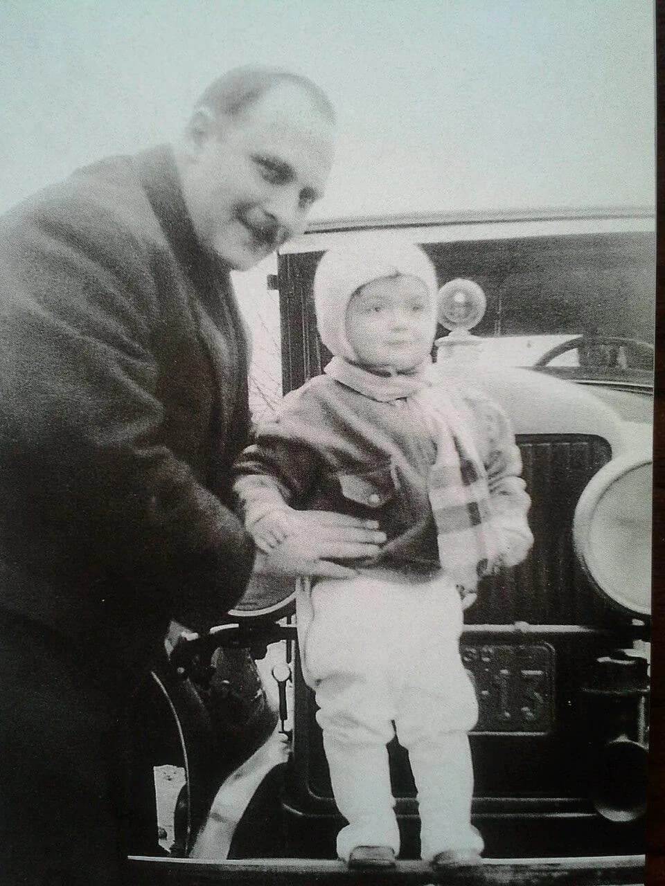 Stanley Kubrick - Stanley Kubrick as a baby with his father, Jack Kubrick.