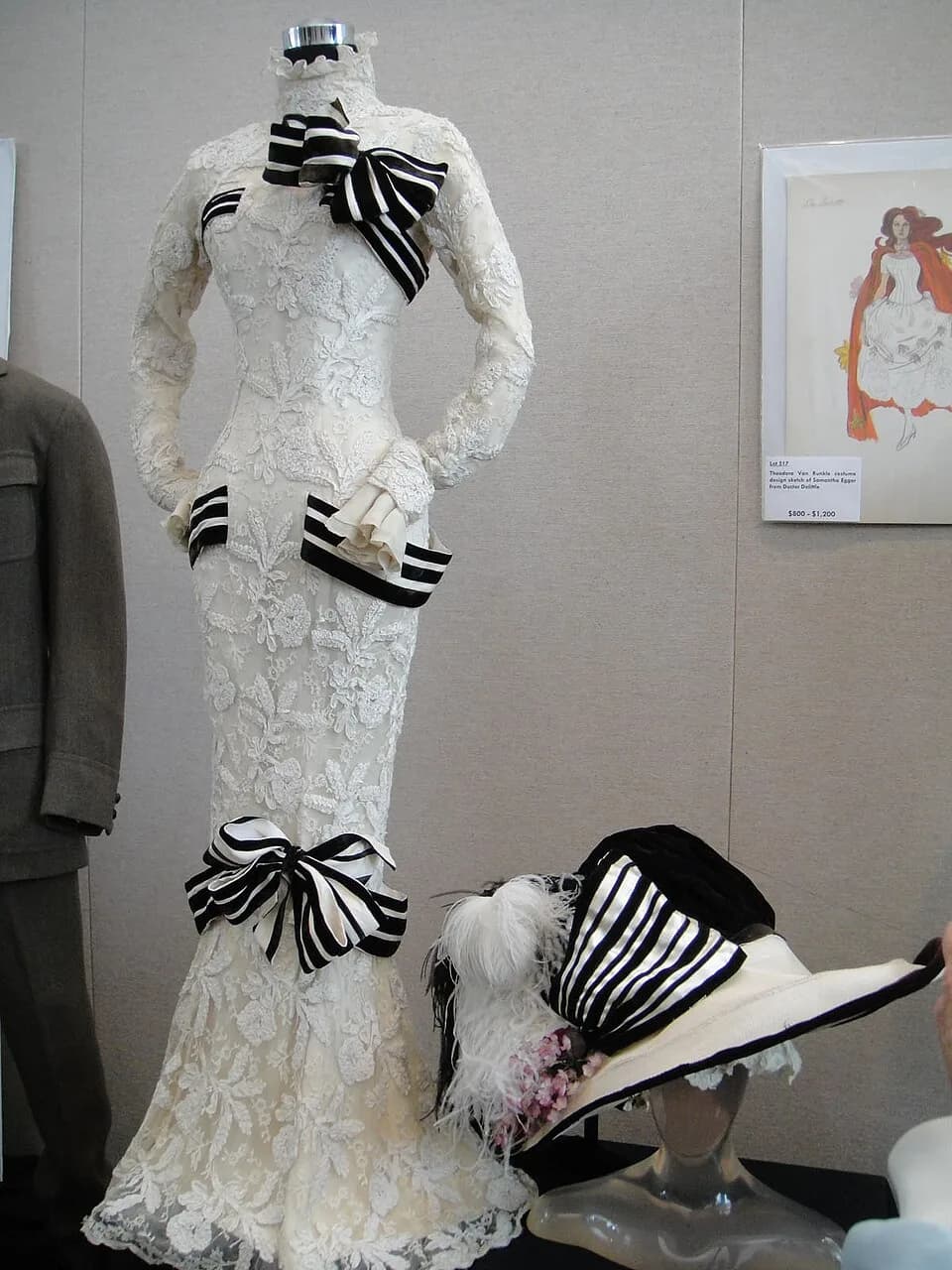 Audrey Hepburn - The iconic Ascot dress of Audrey Hepburn in My Fair Lady (1964).