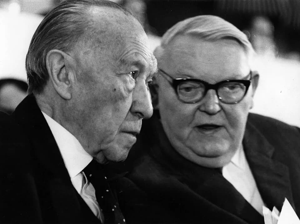 Konrad Adenauer - Adenauer, KonradIm Gespräch mit Ludwig Erhard,