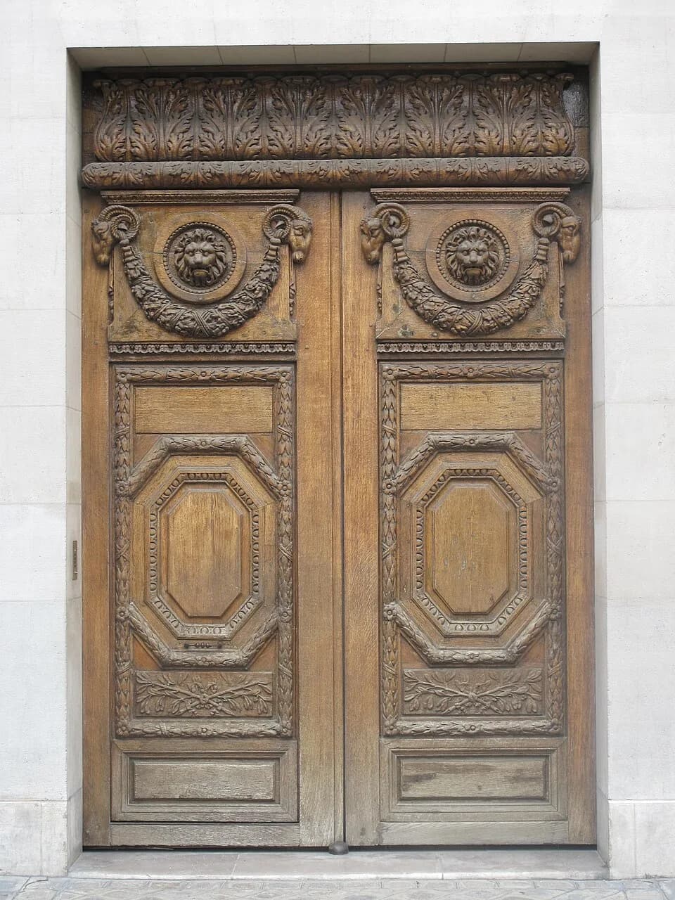 Georges Pompidou - Door at the 24 Quai de Béthune, Paris 4th arr.