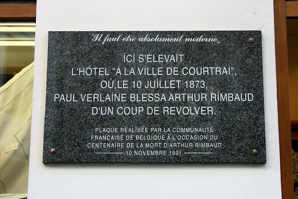 Arthur Rimbaud - Plaque commémorative, rue des Brasseurs 1, Bruxelles (Belgique) où Paul Verlaine tira sur Arthur rimbaud