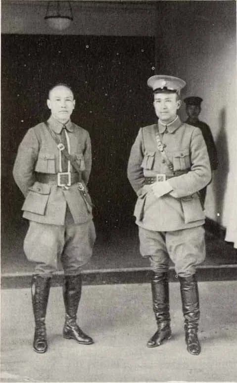 Chiang Kai-shek - On the left is w:Chiang Kai-shek, later president of the Republic of China, with Muslim General w:Bai Chongxi on the right, wearing a hat.