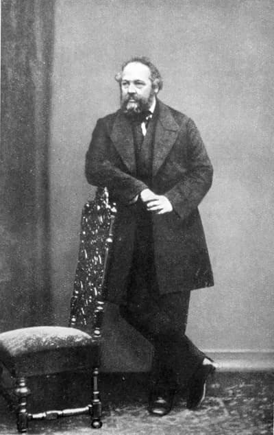 Mikhail Bakunin - Bakunin standing