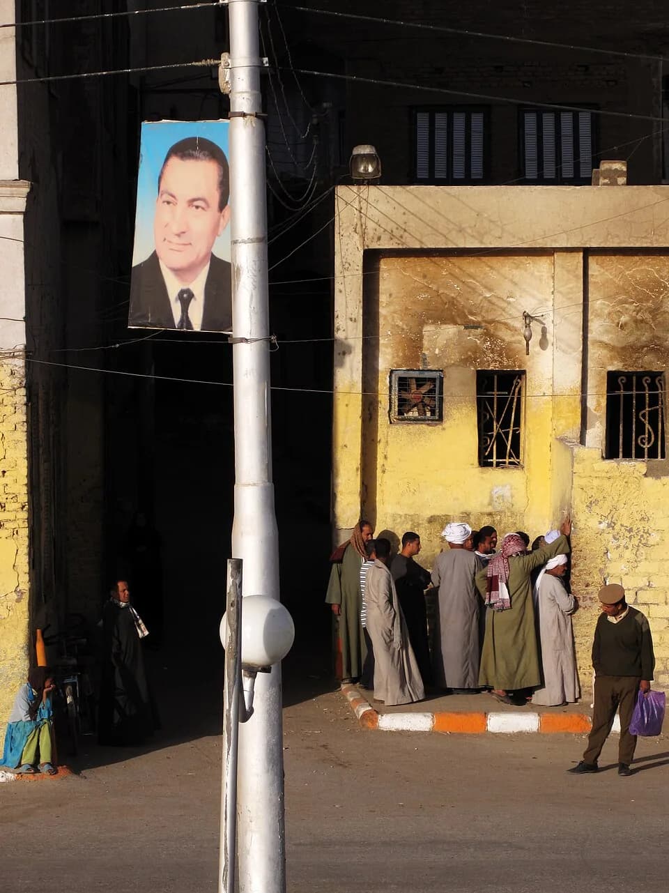 Hosni Mubarak - Straßenszene in Esna, Ägypten