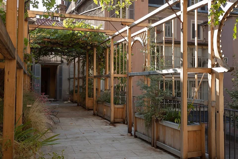 Stendhal Stendhal - Treille et terrasse de Stendhal, Appartement du Docteur Gagnon