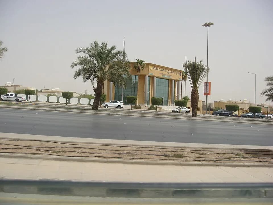 Abdullah of Saudi Arabia - King Abdullah Road 
Riyadh 2009

Saudi arabia