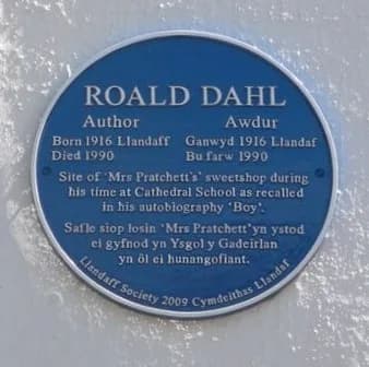 Roald Dahl - Blue plaque for Roald Dahl, Llandaff, Cardiff, Wales