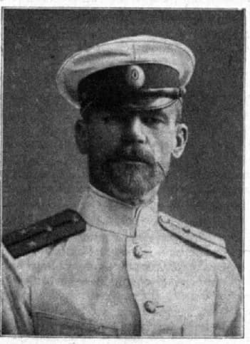Edgar de Wahl - Edgar von Wahl Vene mereväe ohvitserimundris, pildistatud väidetavalt 1914. aastal