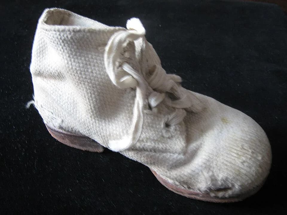 Irène Joliot-Curie - Irena's shoe, Maria Skłodowska-Curie Museum.