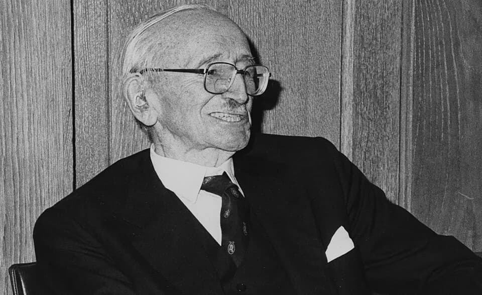 Friedrich Hayek - Professor of Economic Science at LSE 1931-1950, won Nobel prize for Economic Sciences in 1974.
IMAGELIBRARY/1027

Persistent URL: <a href="http://archives.lse.ac.uk/dserve.exe?dsq