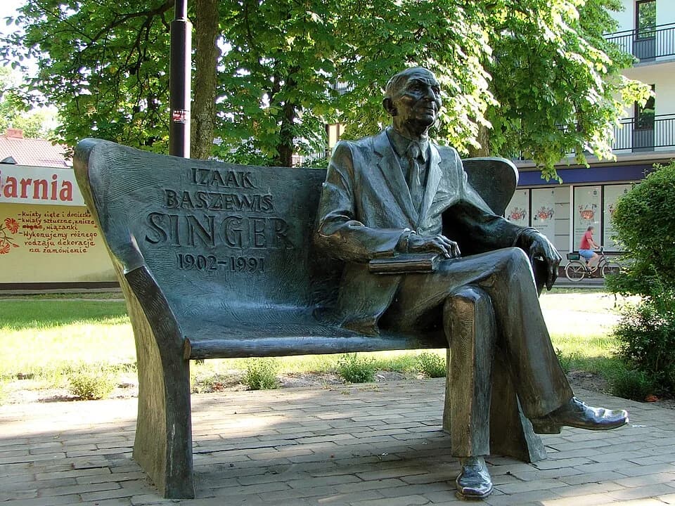 Isaac Bashevis Singer - Biłgoraj - Isaac Bashevis Singer's memorial bench