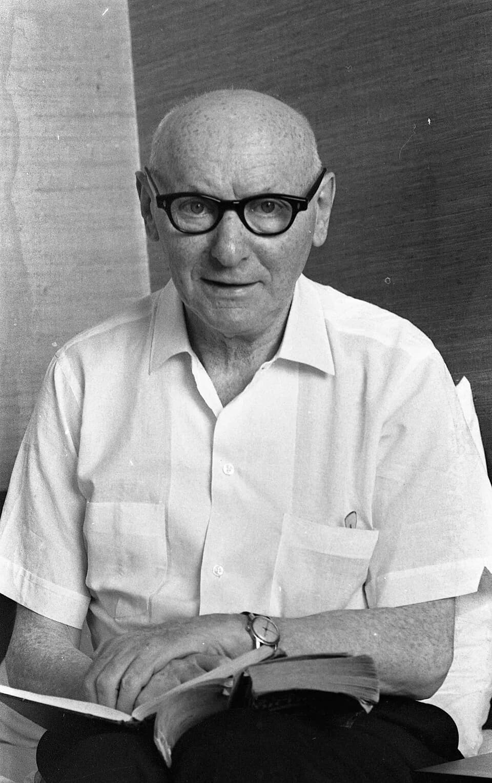 Isaac Bashevis Singer - Nobel prize. Isaac Bashevis Singer