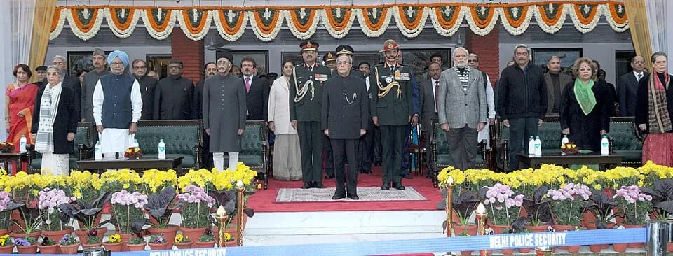 Manmohan Singh - PM awards young innovators in the Indian Army, on the occasion of Army Day