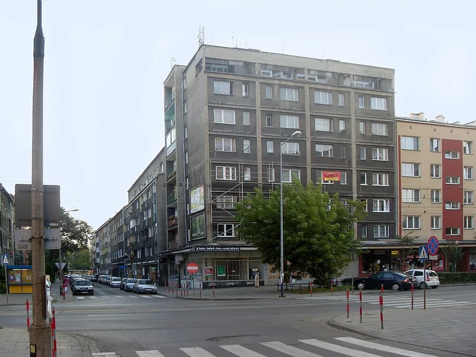 Wisława Szymborska - Dom u zbiegu ulic: Królewskiej i Nowowiejskiej w Krakowie, w którym mieszkał Wojciech Jerzy Has.