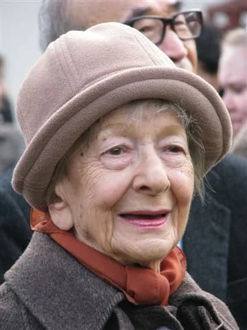 Wisława Szymborska - Wisława Szymborska (b. July 2, 1923 in Bnin, Poland), Polish poet, and Nobel Prize winner. She lives in Cracow, Poland