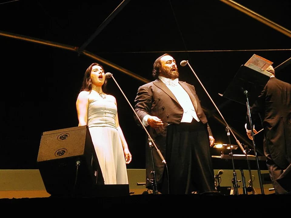 Luciano Pavarotti - Luciano Pavarotti in Vélodrome Stadium, 15/06/02