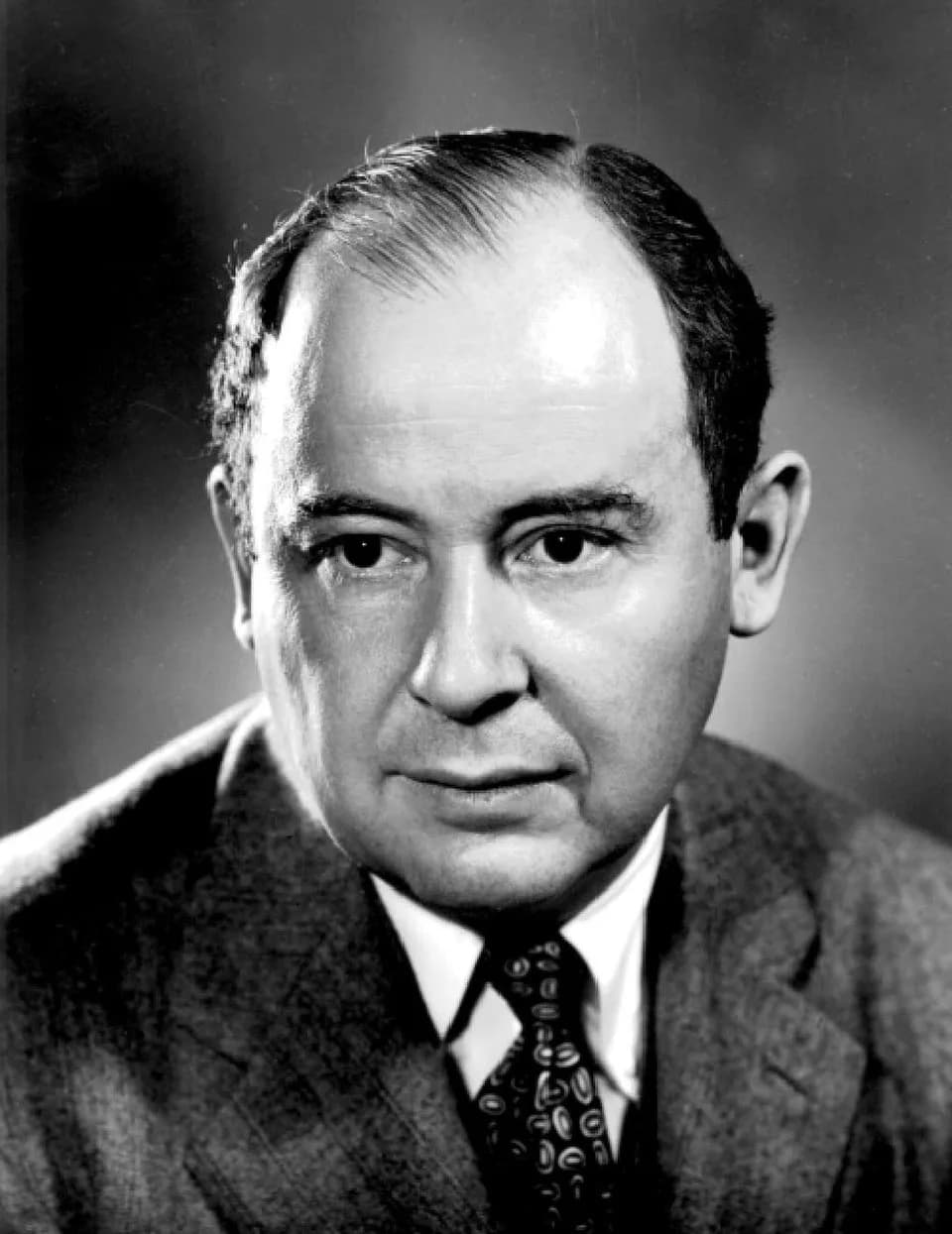 John von Neumann - JohnvonNeumann-LosAlamos.jpg